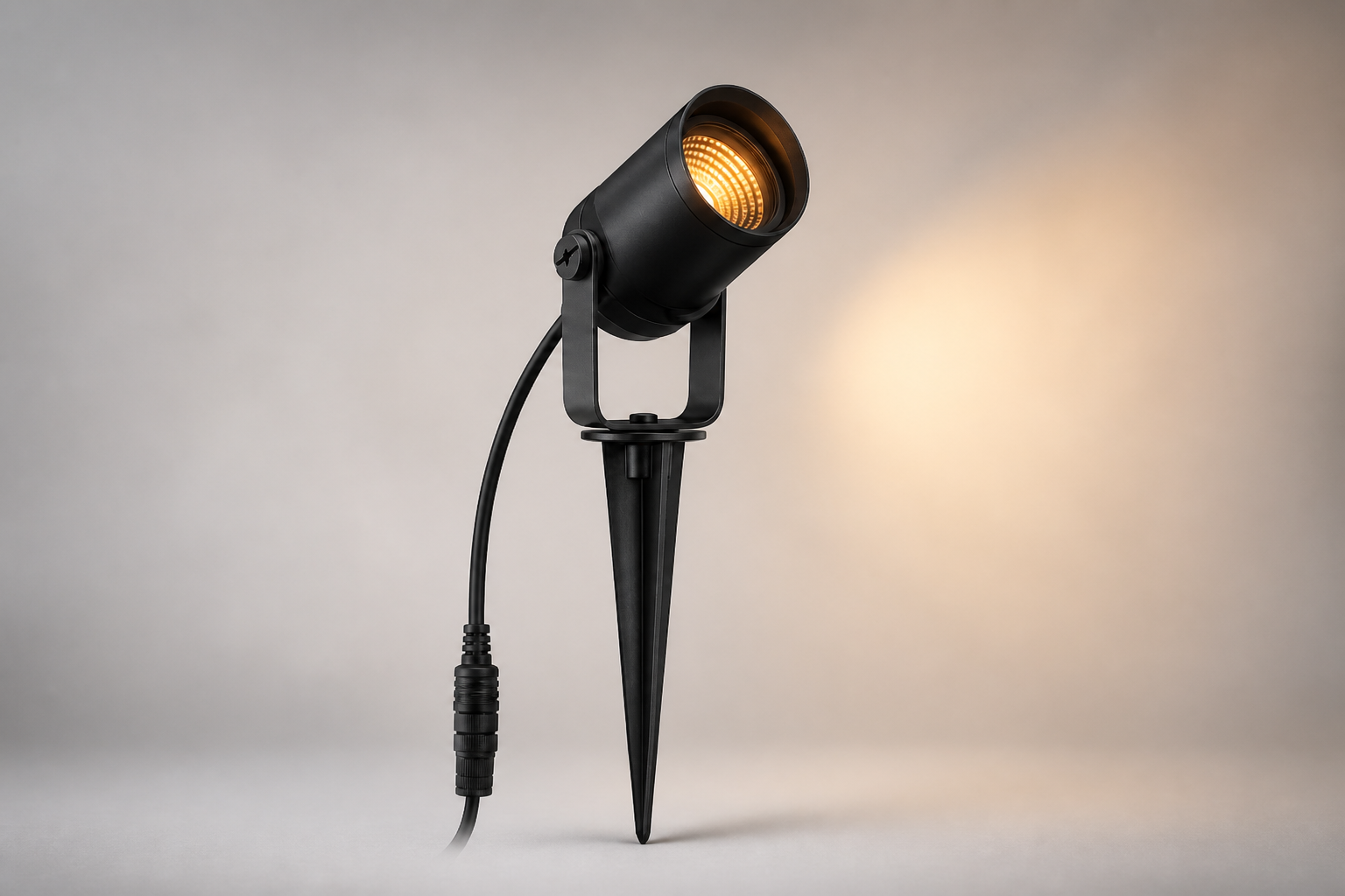 Amber Tunable-White Landscape Accent Spotlight